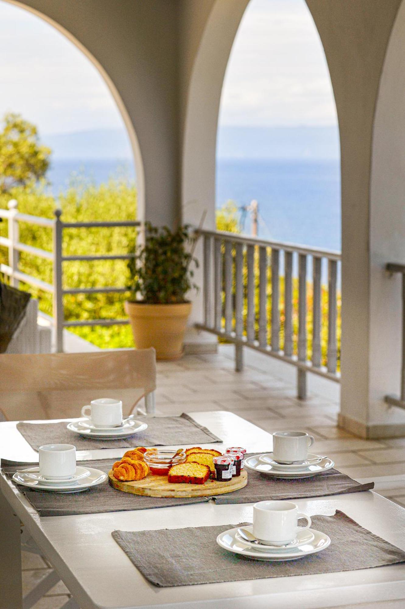 Вилла Lioniskari Seaviews - Paxoi'S Private Pool Oasis Porto Ozias Экстерьер фото